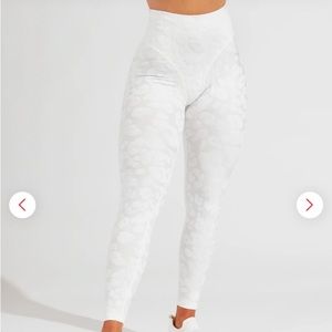 Buffbunny hellraiser white legging